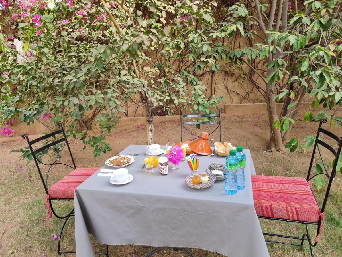 Le Souimanga Bleu Saly Bed & Breakfast エクステリア 写真